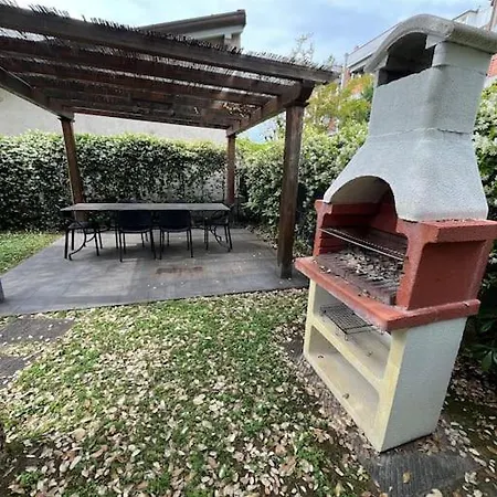Casa Con Giardino A 500m Dal Mare Con Giardino E Area Bbq Vakantiehuis *